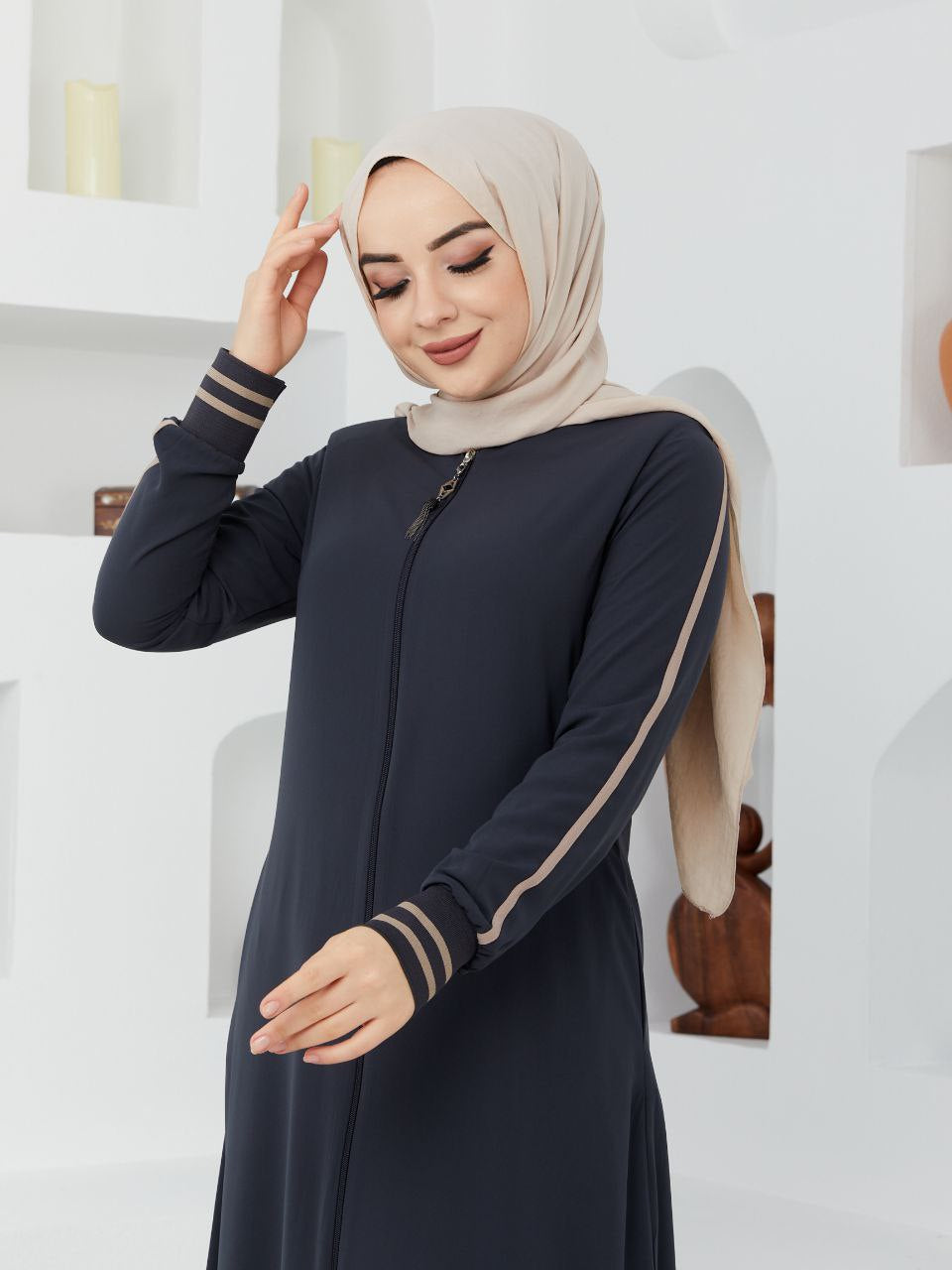 فستان نظام عباءة ناعمة ومميزة بجودة ممتازة لون رمادي