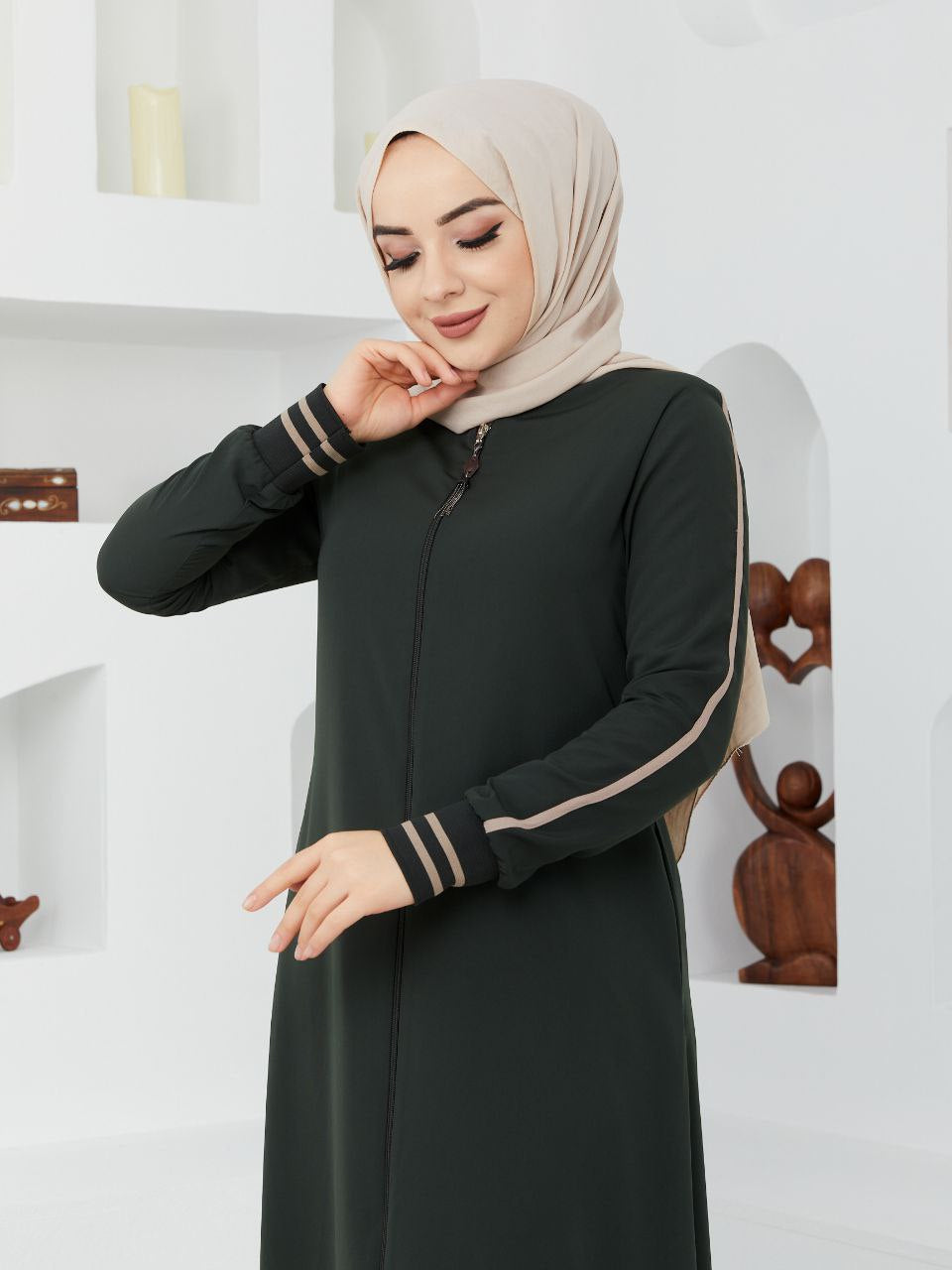 فستان نظام عباءة ناعمة ومميزة بجودة ممتازة لون زيتي